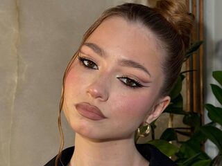 closeup webcam SeyolaHilgerst