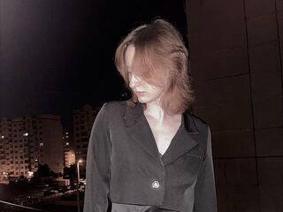 nude webcam girl pic ShirleenWiens