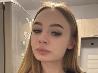 camgirl fingering wet pussy SofiaKolen