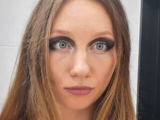 camgirl masturbating with sex toy SofiaVaan