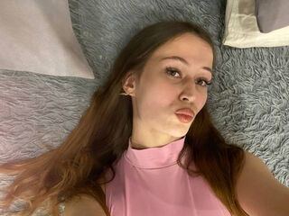 naked webcam girl SofieLynn