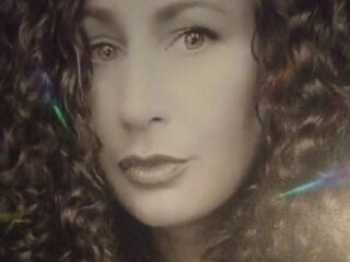 camslut masturbating SueRing