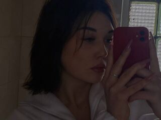 naked girl with webcam masturbating with vibrator TheresaWard