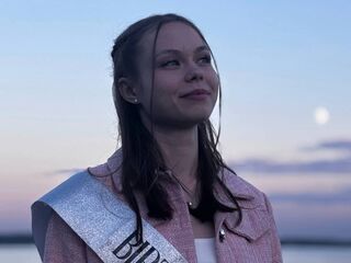 jasmin camgirl chatroom TraciGirbach