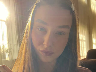 livesex cam girl TristaCarmody