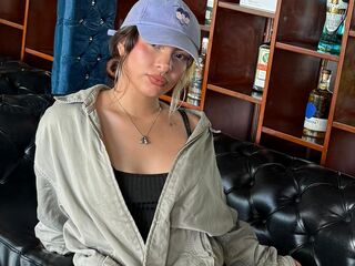 fingering webcamgirl WillowJones