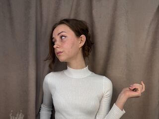 camgirl playing with vibrator WiloneHathorne