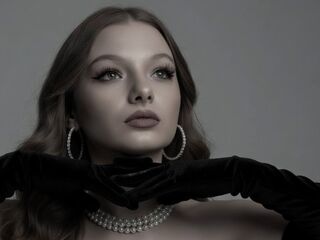 camwhore shaved pussy YuriHuprich