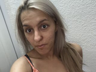 hot webcam show lizzielizzie